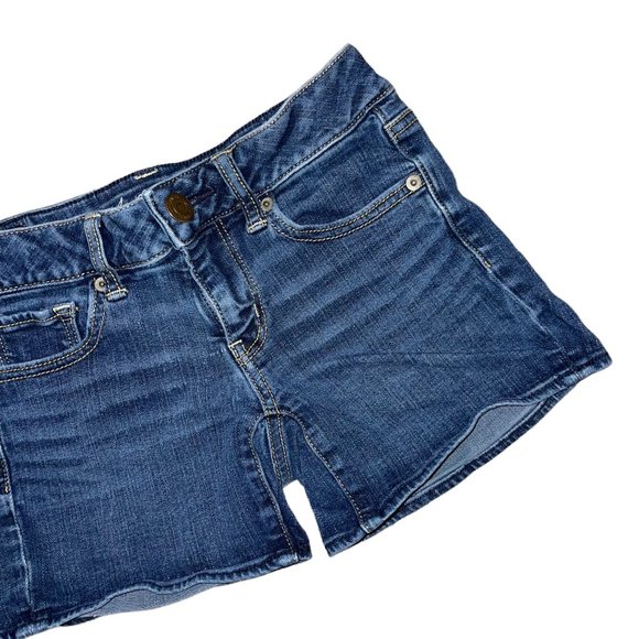 American Eagle AEO Medium Wash Pockets Shorts Womens 2 - Picture 3 of 7